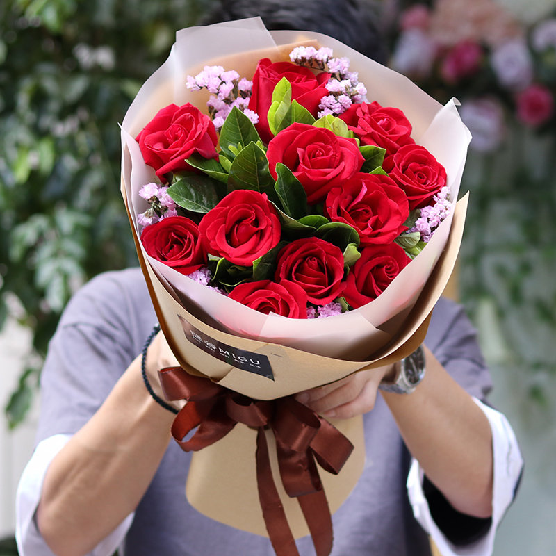 鲜花猫玫瑰花花束礼盒礼品鲜花520情人节母亲节礼物11朵红玫热卖款
