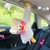 车载纸巾盒创意挂式可爱车内饰品个性网红鸭玩偶汽车抽纸盒车用女(彩色波点抽纸鸭)