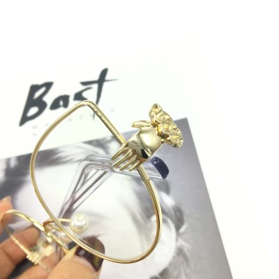 【同款素颜眼镜框不规则猫眼手掌网红珍珠鼻配