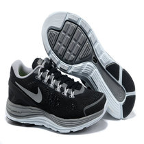 耐克男鞋 Nike 6026 登月4代 网布透气时尚男 女运动鞋 休闲跑步鞋 男士日常跑鞋 女鞋(黑炭灰 42)