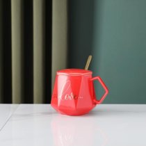 创意陶瓷水杯咖啡杯礼盒套装带盖勺欧式马克杯广告杯(红色单杯 盖子 勺子（泡沫装）)