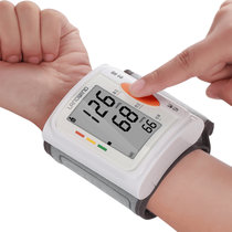 老人家用全自动高精准语音电子手腕式量测血压计腕式测量仪表仪器(白色)
