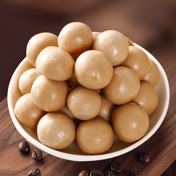 巧克力喜糖果休闲零食品礼盒网红小吃235g(巧克力 235g珍珠巧克力)