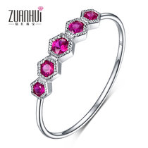 伟德bv1946官网-12月认爱卞耀汉！少时蒂芬妮PO文藏甜蜜讯息 粉丝认出情侣对戒