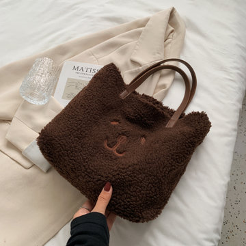 秋冬可爱羊羔毛绒绒日系原创毛茸茸托特大容量单肩斜挎帆布包包女深