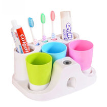 乾越 三口之家带自动挤牙膏器牙刷架漱口杯套装 刷牙杯牙具套装卫生间洗漱用品 颜色随机发