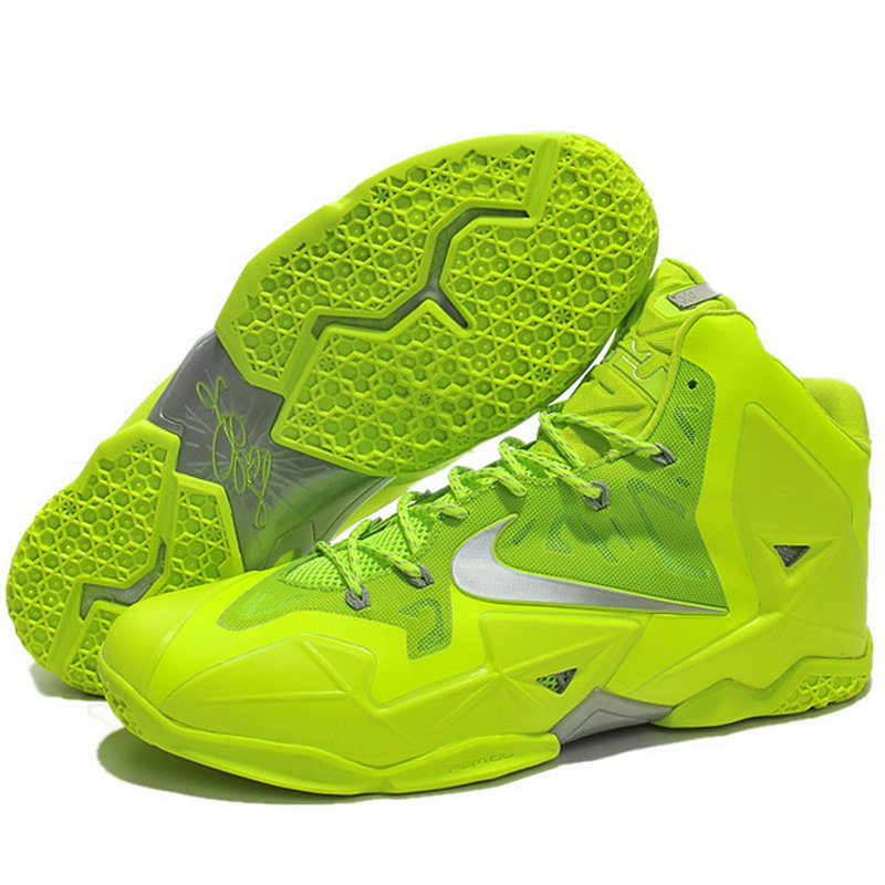 【跑步鞋图片】nike耐克 詹姆斯11代 男女休闲运动鞋情侣篮球鞋 8312(