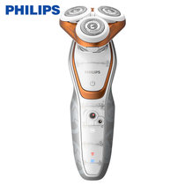 飞利浦（PHILIPS） 充电式 SW5700/07电动剃须刀 全身水洗 三刀头 旋转式 干湿两用 星球大战系列BB