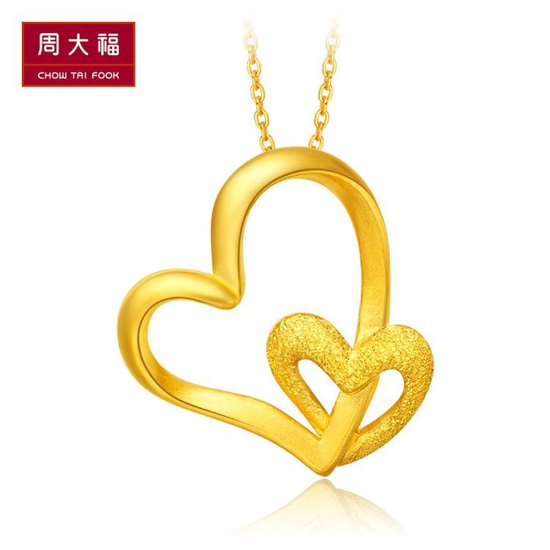 纯金k金饰品周大福珠宝心心相印黄金足金吊坠plus工费