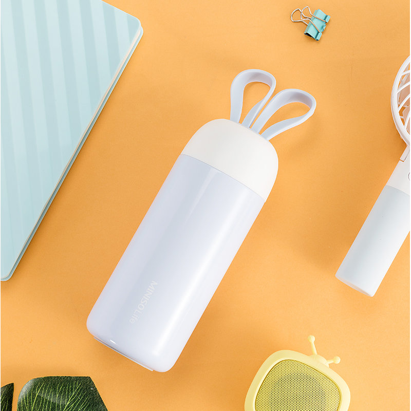 miniso名创优品耳兔提绳保温杯学生小巧轻便女保暖水杯可爱防漏蓝色