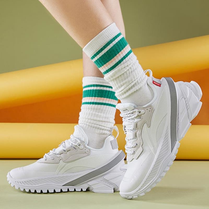 跑步鞋李宁减震休闲鞋女子时尚系列透气运动鞋低帮防滑跑鞋arhq066