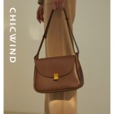 【CHICWIND】小众设计牛皮女包2021新款质感软皮斜挎包包女小方包(咖啡色 默认版本)