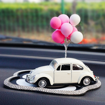 可爱卡通告白气球老爷车创意汽车摆件中控台车载车内装饰车饰品女白