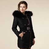2013年冬季新款羽绒服中长款女装 连帽修身羽绒服 女(黑色 XL)