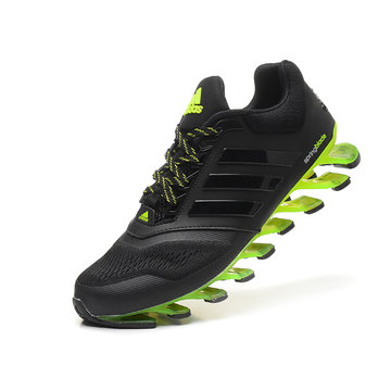 阿迪达斯adidas男鞋 新款刀锋战士四代运动鞋弹簧跑步鞋(黑绿 44)