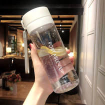 大容量运动水杯子塑料水壶夏天男士女便携简约学生夏季耐高温水瓶(600ml【透明】简约白)