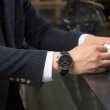 安普里奥.阿玛尼手表 皮质表带经典休闲时尚石英AR1828 国美超市甄选