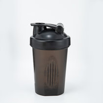 厂家直供蛋白粉摇摇杯400ml奶昔杯带刻度塑料杯手提健身运动水杯(黑色 401-500ml)